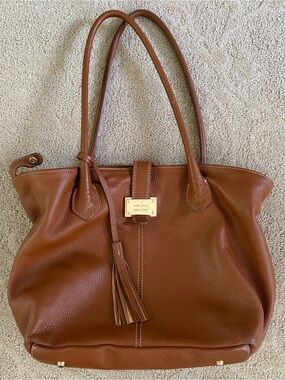 Classic Courage.b Shoulder Bag in Brown Leather Italy EUC